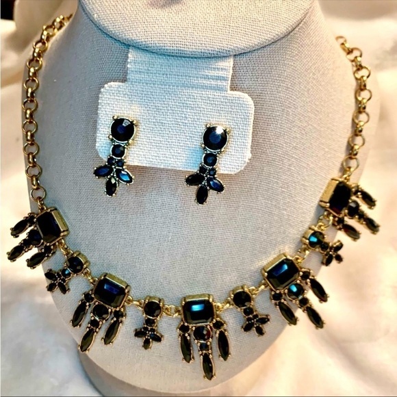 IMAN Jewelry - NWT Tribal Set Necklace & Earrings IMAN Gold-Tone Shiny Black Bib Necklace Gift